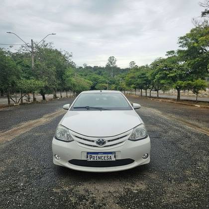 TOYOTA ETIOS 1.5 XS SEDAN 16V FLEX 4P MANUAL TOYOTA ETIOS 1.5 XS SEDAN 16V FLEX 4P MANUAL